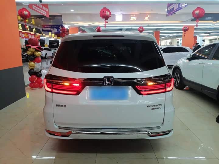 Фото 6 - Honda Elysion