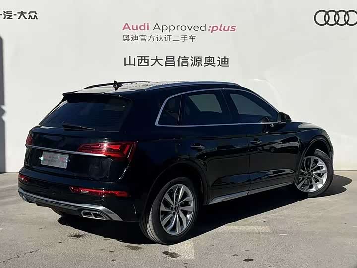 Фото 3 - Audi Q5L