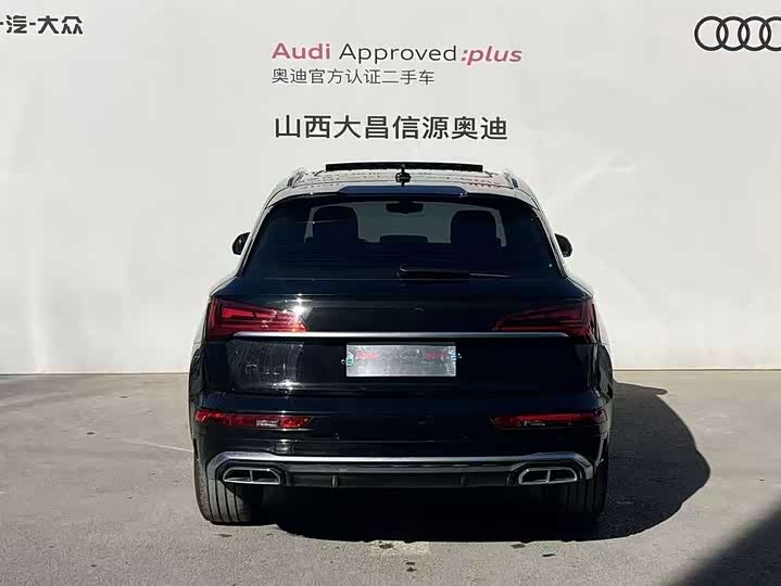 Фото 5 - Audi Q5L