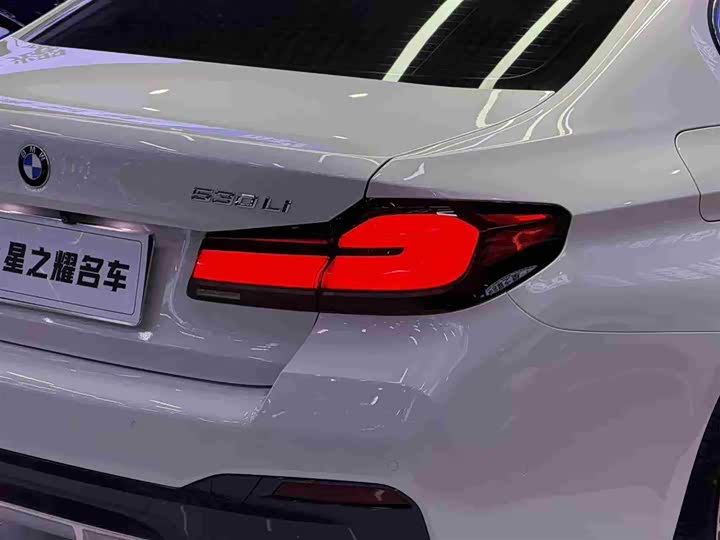 Фото 6 - BMW 5 Series