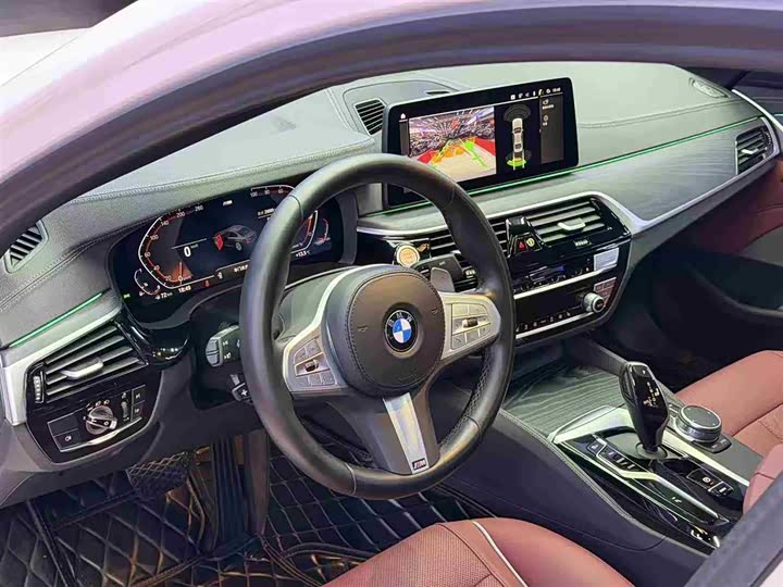 Фото 8 - BMW 5 Series