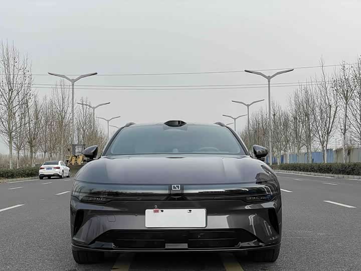 Фото 2 - Zeekr 007 GT