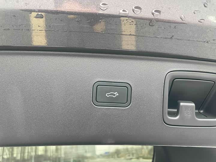 Фото 3 - Zeekr 007 GT