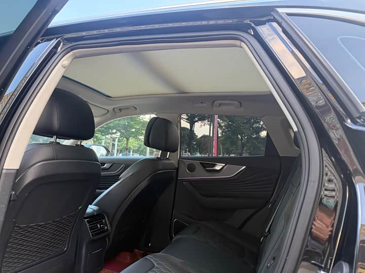 Фото 4 - Hongqi HS5