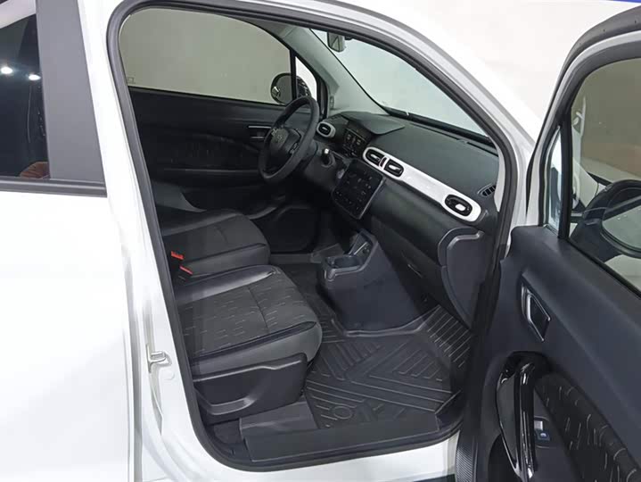 Фото 8 - Leapmotor T03