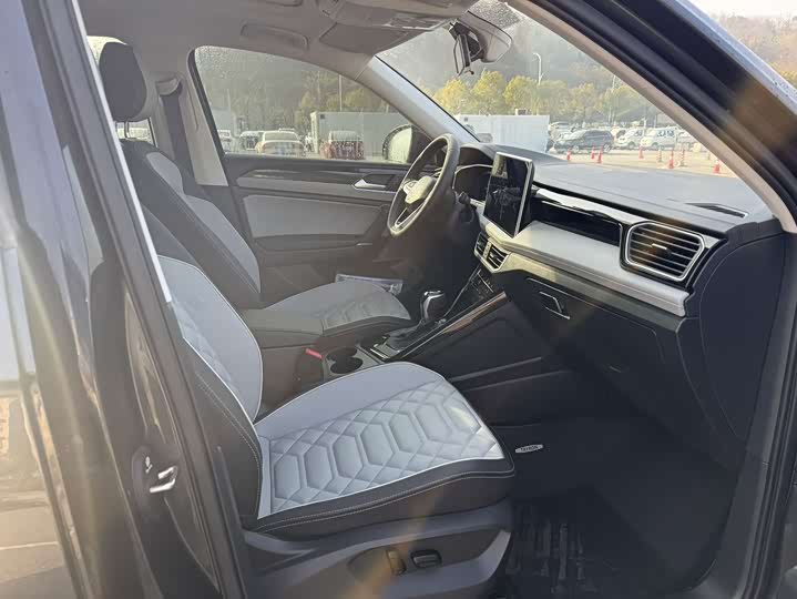 Фото 5 - Volkswagen Tayron