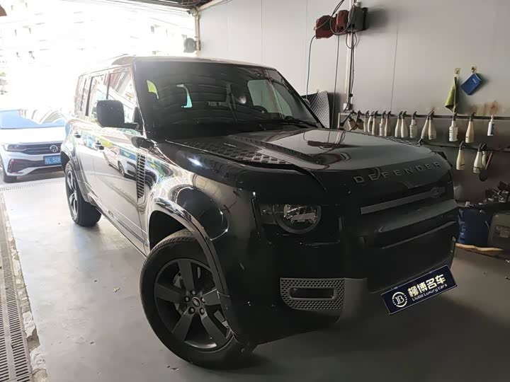 Фото 2 - Land Rover Defender