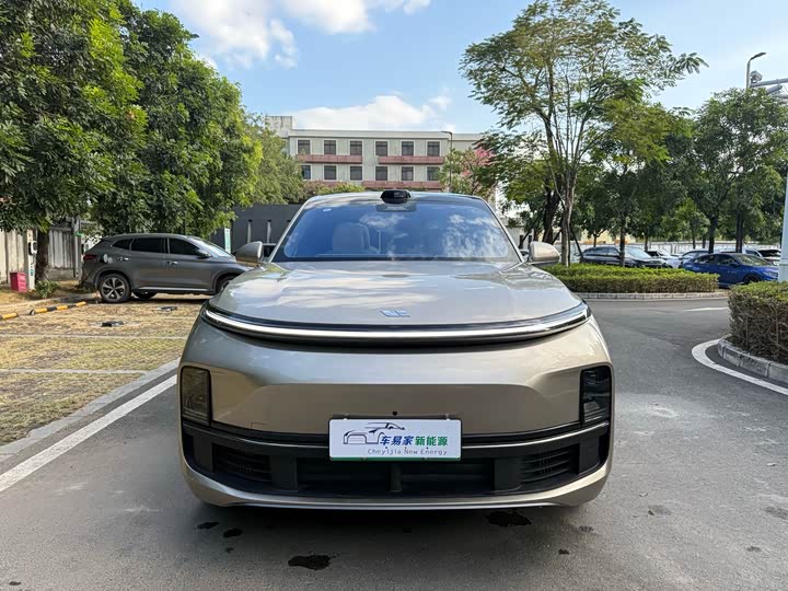 Фото 2 - LiXiang L8