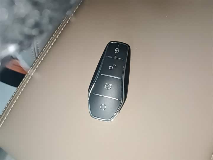 Фото 9 - BYD Yuan Plus