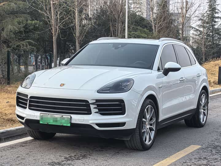 Фото 1 - Porsche Cayenne Hybrid
