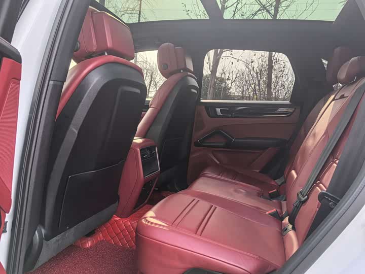 Фото 4 - Porsche Cayenne Hybrid