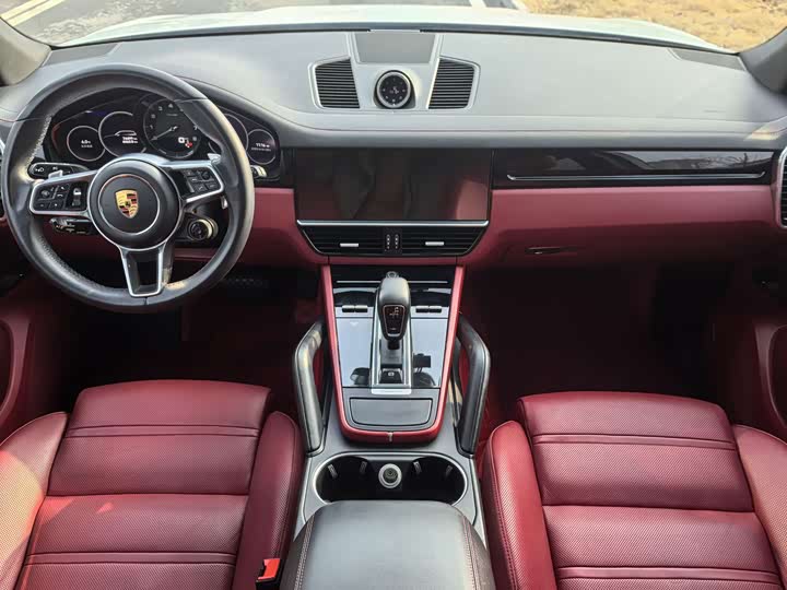 Фото 8 - Porsche Cayenne Hybrid