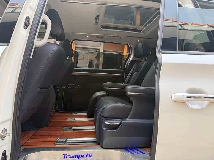 Фото 6 - GAC Trumpchi M8