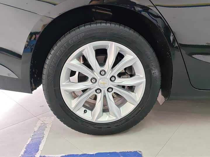 Фото 6 - Chevrolet Malibu XL