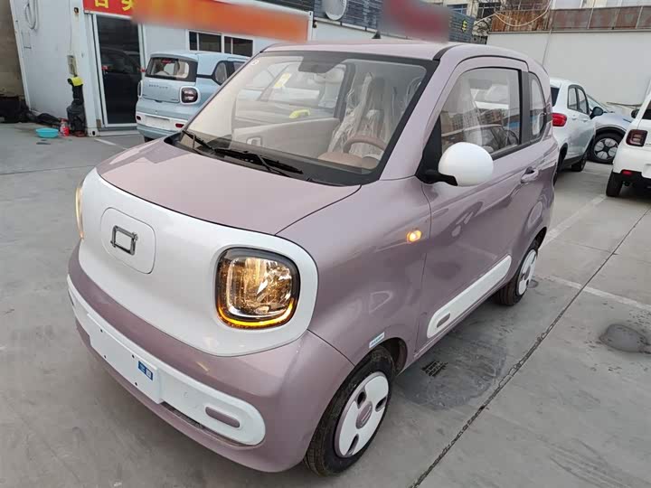 Фото 1 - Bestune Pony