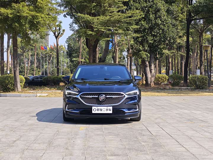 Фото 2 - Buick LaCrosse