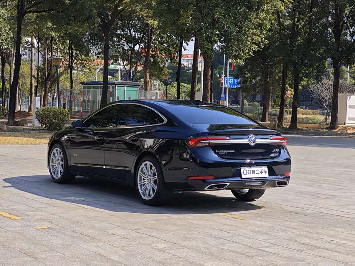 Фото 7 - Buick LaCrosse