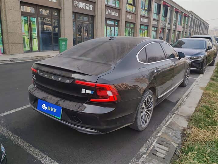 Фото 3 - Volvo S90 Hybrid