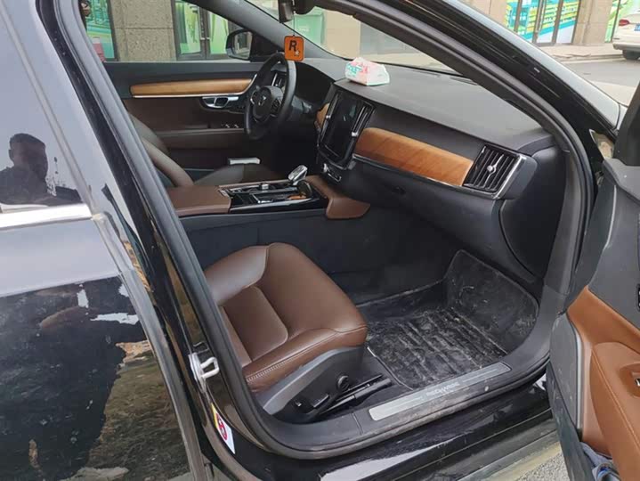 Фото 8 - Volvo S90 Hybrid