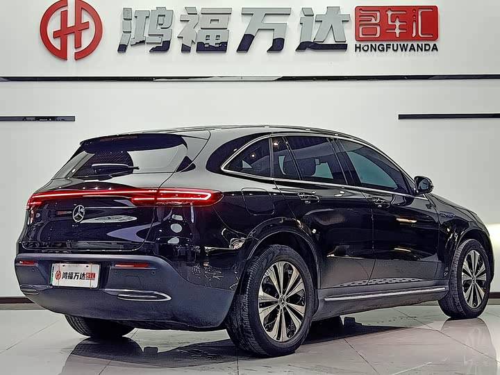 Фото 4 - Mercedes-Benz EQC