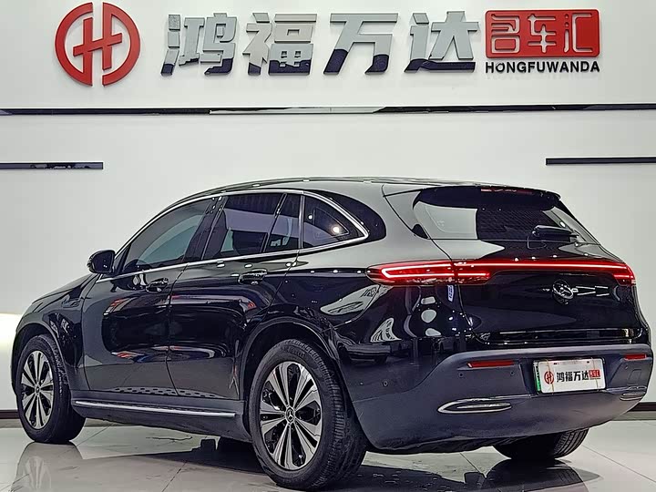 Фото 6 - Mercedes-Benz EQC