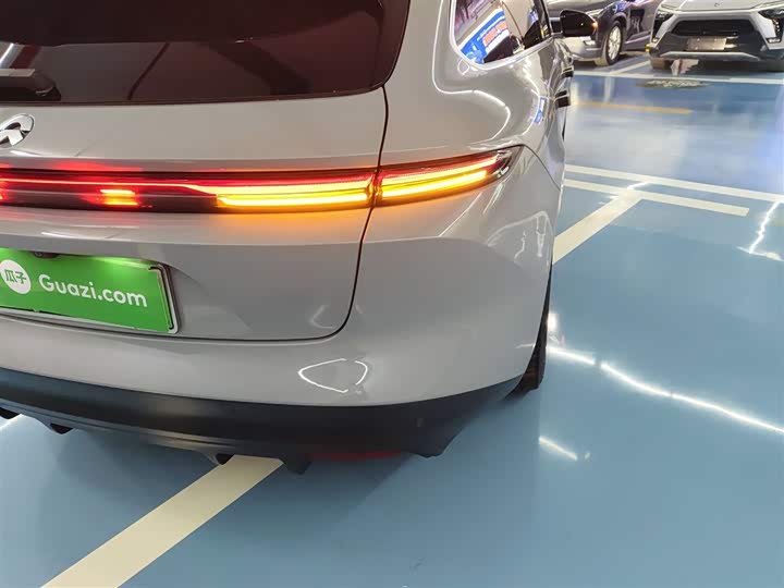 Фото 8 - Nio ET5T