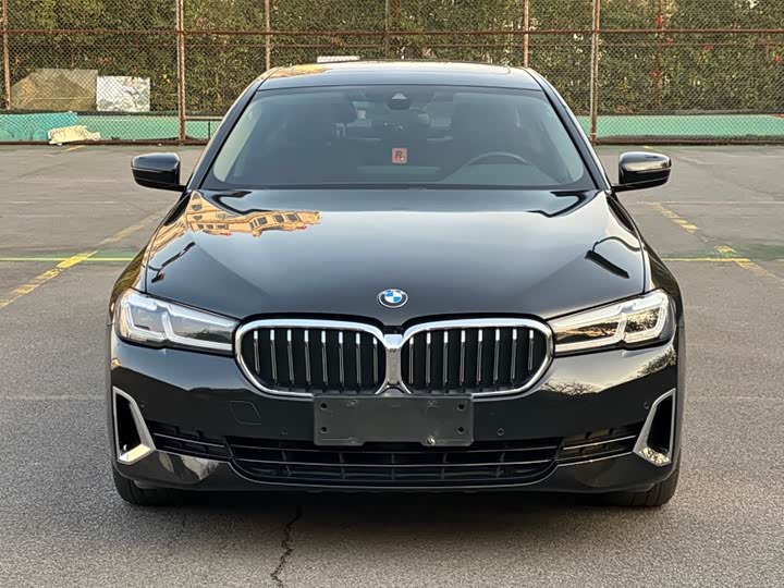 Фото 2 - BMW 5 Series
