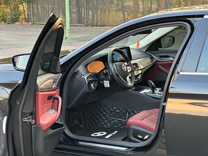 Фото 4 - BMW 5 Series