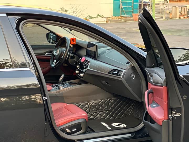 Фото 5 - BMW 5 Series