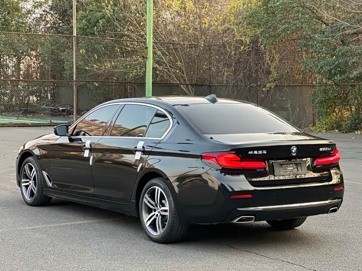 Фото 8 - BMW 5 Series