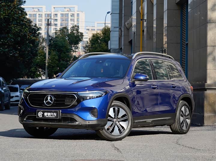 Фото 1 - Mercedes-Benz EQB