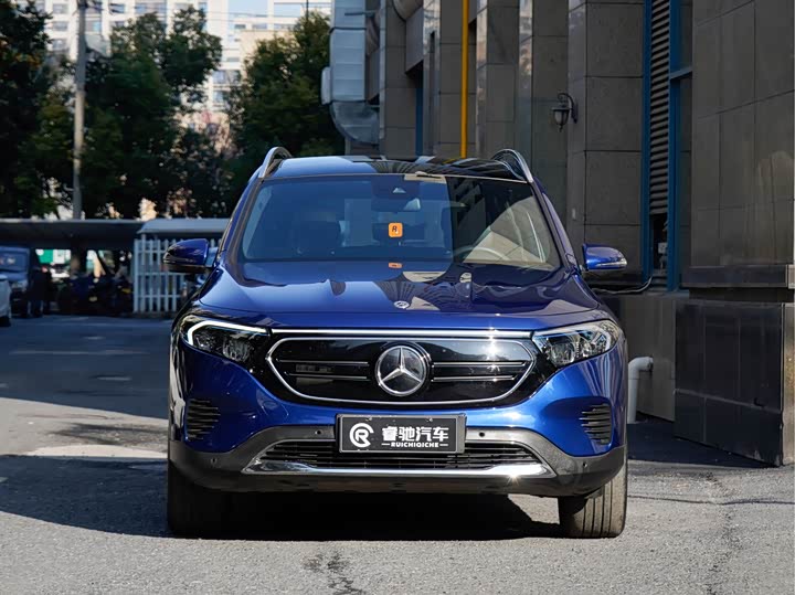 Фото 2 - Mercedes-Benz EQB