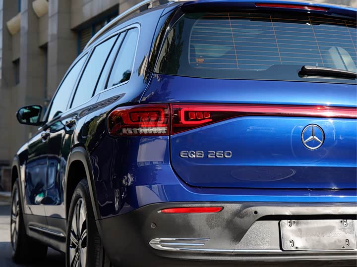 Фото 6 - Mercedes-Benz EQB