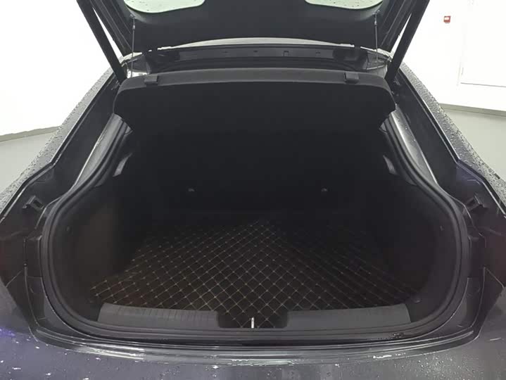 Фото 4 - Changan UNI-V