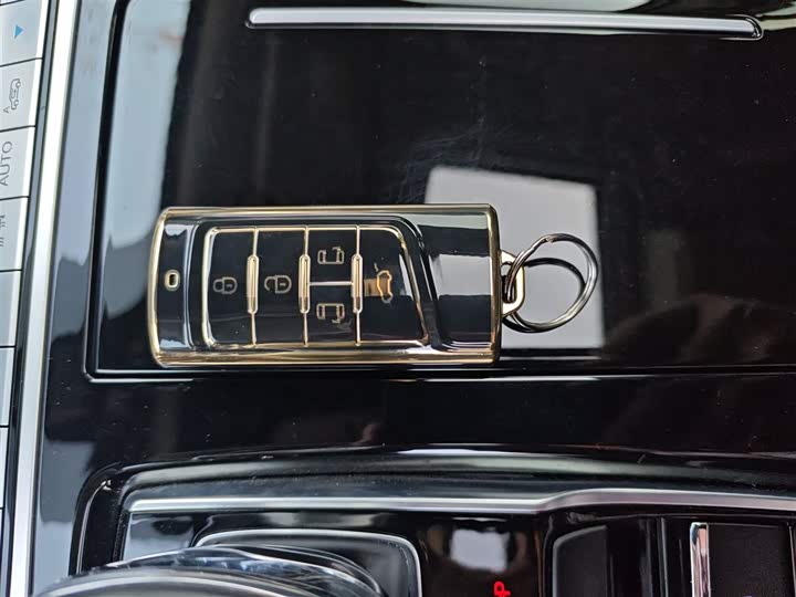 Фото 9 - GAC Trumpchi M8