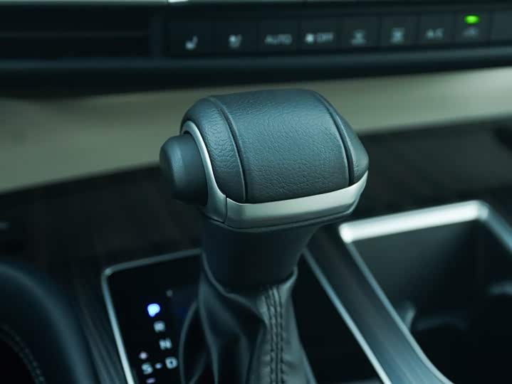 Фото 9 - Toyota Sienna