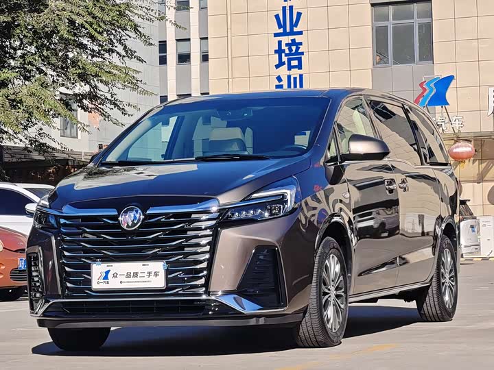 Фото 1 - Buick GL8 ES