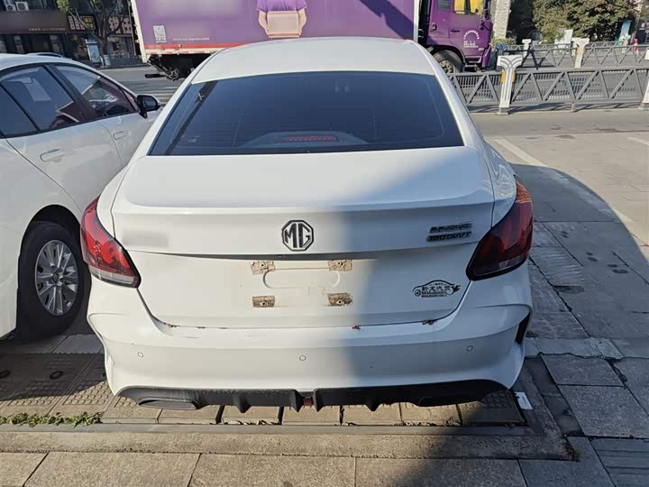 Фото 6 - MG Motor 5