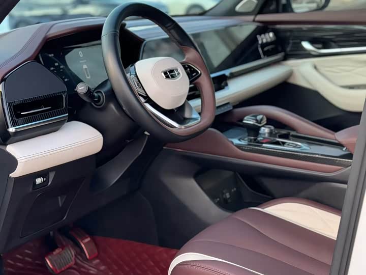 Фото 4 - Geely Monjaro