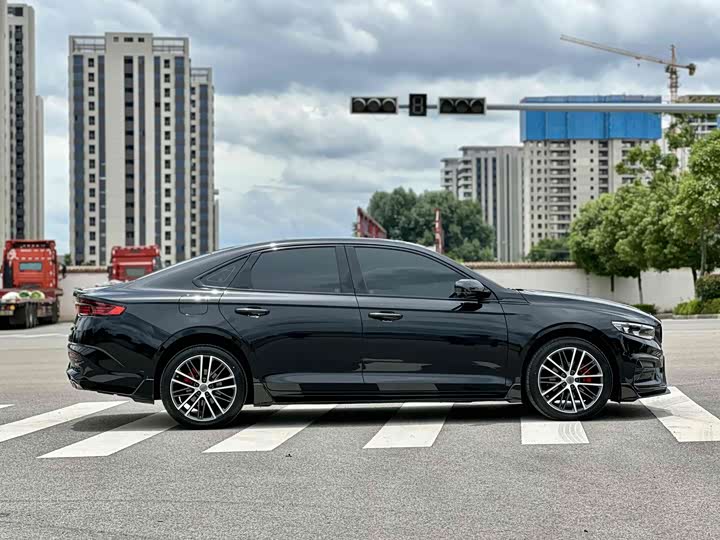 Фото 3 - Geely Preface