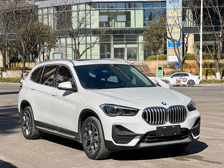 Фото 3 - BMW X1