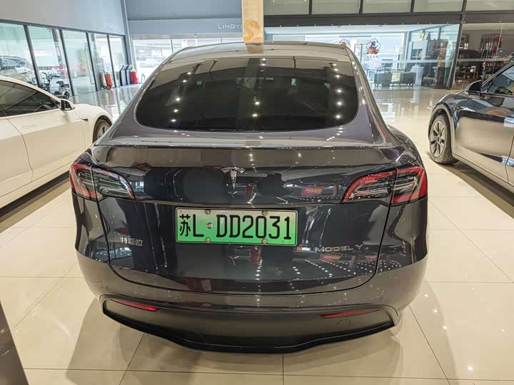 Фото 5 - Tesla Model Y