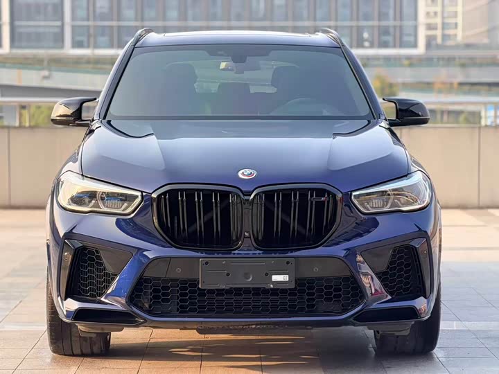 Фото 2 - BMW X5 M