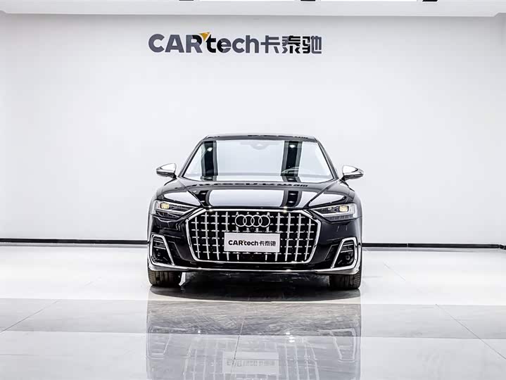 Фото 2 - Audi A8