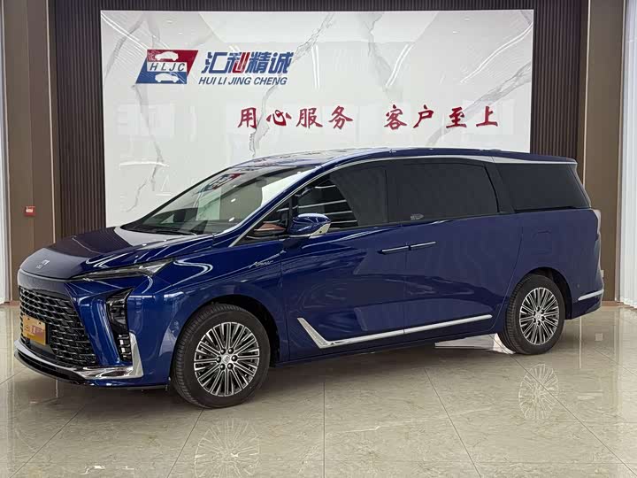 Фото 1 - Buick GL8 Hybrid