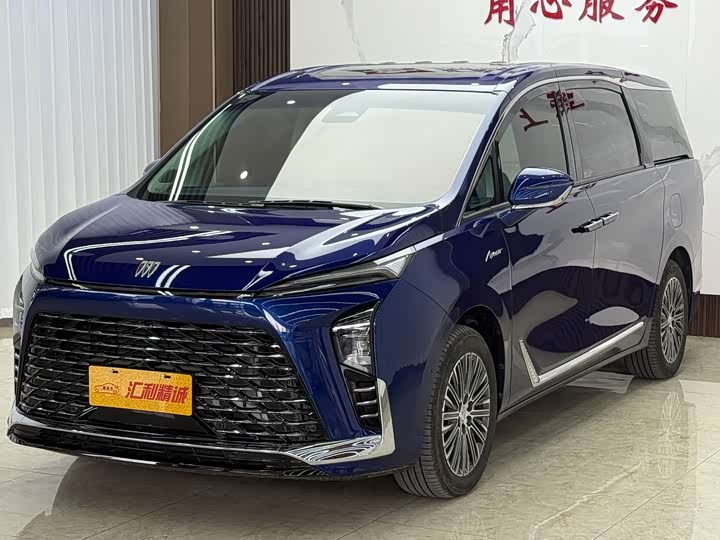 Фото 2 - Buick GL8 Hybrid