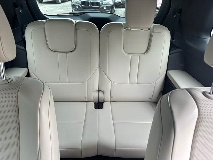 Фото 5 - LiXiang One