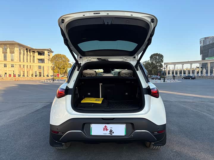 Фото 6 - Smart #1