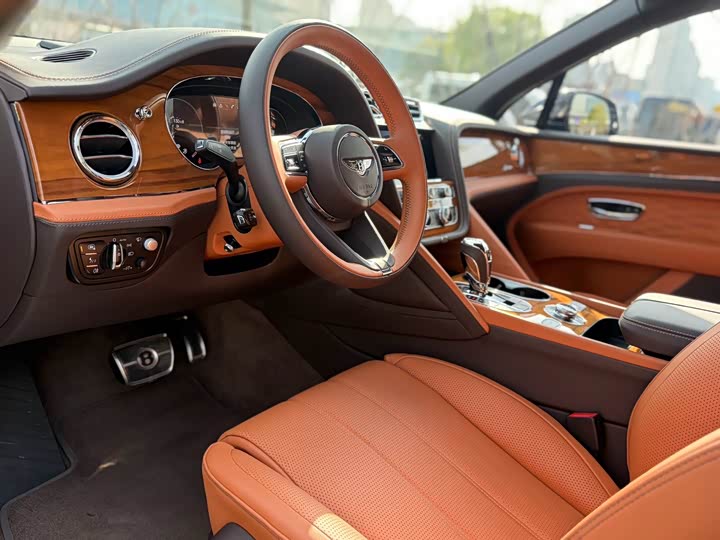 Фото 2 - Bentley Bentayga