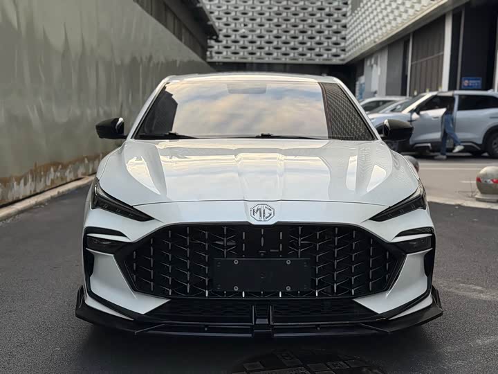 Фото 2 - MG Motor 6